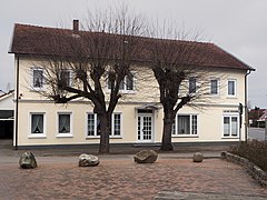 Stammhaus Rehrbehn zum Wohnhaus umgebaut - 53°41′08″N 9°43′41″E﻿ / ﻿Pinneberger Straße 12﻿ / 53.685600; 9.727923