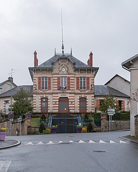 Town hall of Peyrilhac (3).jpg