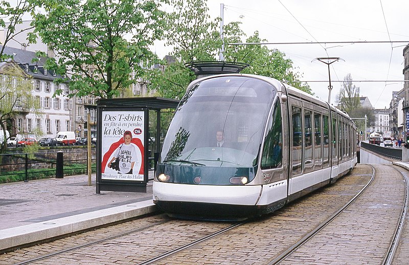 File:Trams de Strasbourg (France) (6294182702).jpg