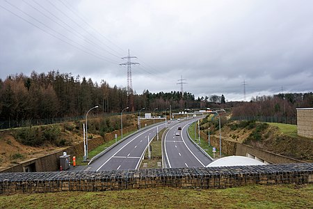 L'A7 sortant au nord du Tunnel Stafelter.