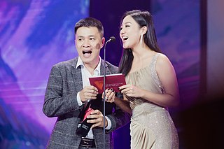 <span class="mw-page-title-main">Văn Mai Hương</span> Vietnamese singer