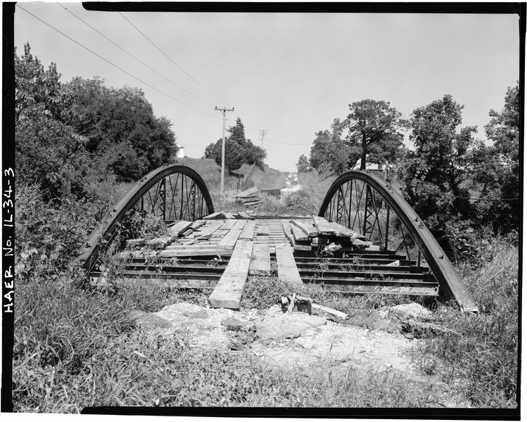 File:VIEW NORTH FROM SOUTH APPROACH - Keithsburg Bridge, Sixteenth Street Spanning Pope Creek, Keithsburg, Mercer County, IL HAER ILL,66-KEIBU,1-3.tif