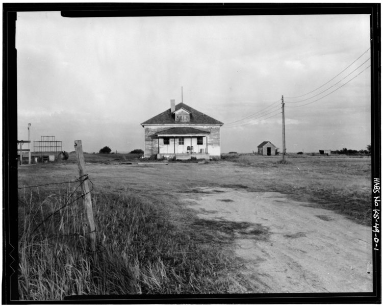 File:VIEW OF EAST FRONT FROM SCHOOLYARD GATE. VIEW TO WEST - District No. 1 School, Madison and Fourth Streets (moved to), Nicodemus, Graham County, KS HABS KANS,33-NICO,1-O-1.tif