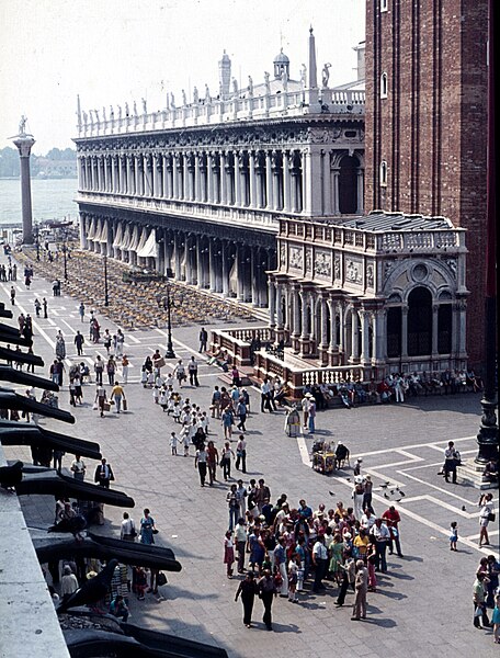 File:Venedig-120-Blick von Kuppel-1976-gje.jpg