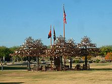 Мемориал ветеранов, Глендейл, Аризона, США.jpg