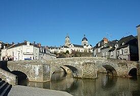 Vieux Pont de Segré (1).jpg