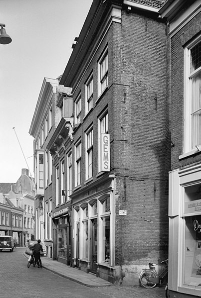 File:Voorgevel - Leeuwarden - 20132987 - RCE.jpg