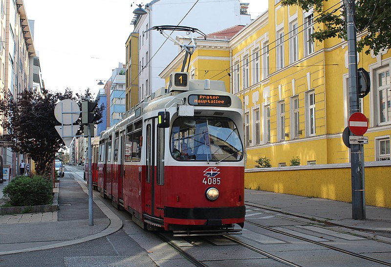 File:Wien-wiener-linien-sl-1-1100374.jpg