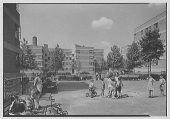 File:Williamsburg Houses, Brooklyn, New York. LOC gsc.5a07486.tif