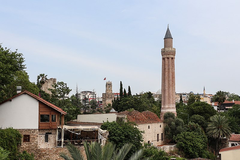 Файл:Yivli Minare Mosque 01.jpg