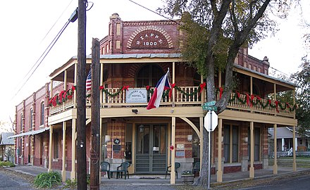 Corner entrance (2008)