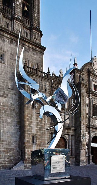 <i>Ángeles testigos de la Beatificación de Juan de Palafox y Mendoza</i> Sculpture in Puebla, Mexico