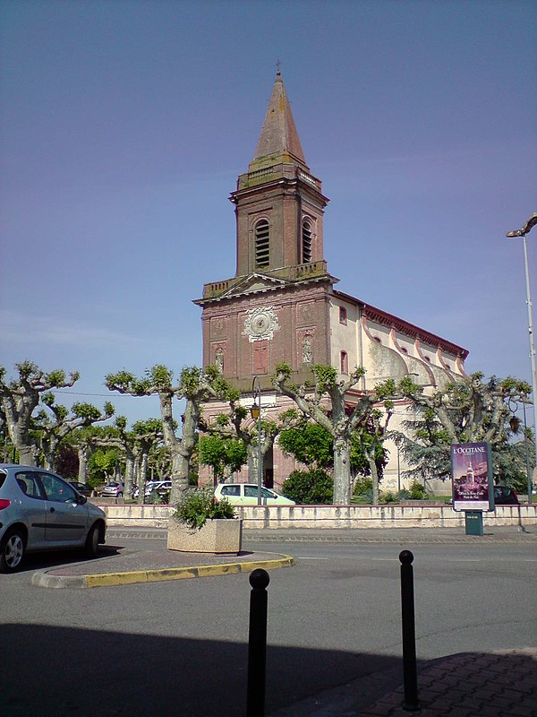 File:Église Seysses.jpg