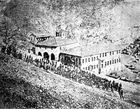 Фотография монастыря и пристроенной школы-интерната в 1910 г.