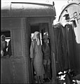 חלק מילדי טהרן מגיעים לארץ ישראל פברואר 1943 מהודו בדרך הים עד פורט סע btm13492.jpeg