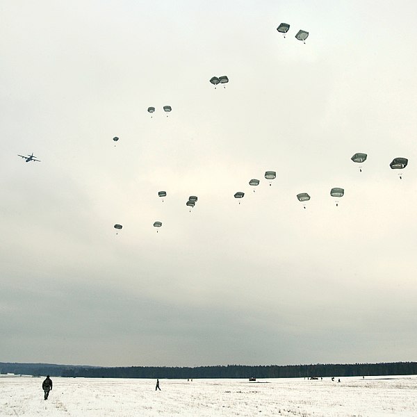 File:173rd Infantry Brigade Combat Team (Airborne) equipment and personnel drop in Grafenwoehr, Germany 140129-A-BS310-173.jpg