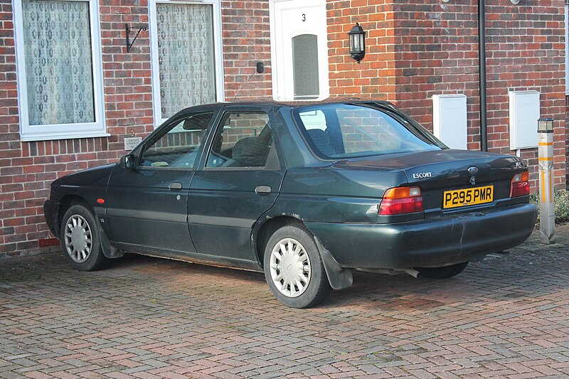 Ford escort saloon #10