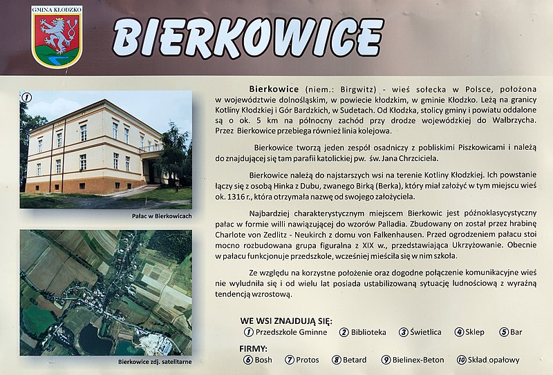 File:2015 Tablica informacyjna w Bierkowicach.JPG