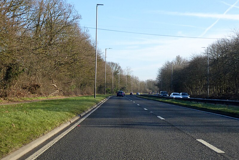 File:A414 eastbound - geograph.org.uk - 6062846.jpg