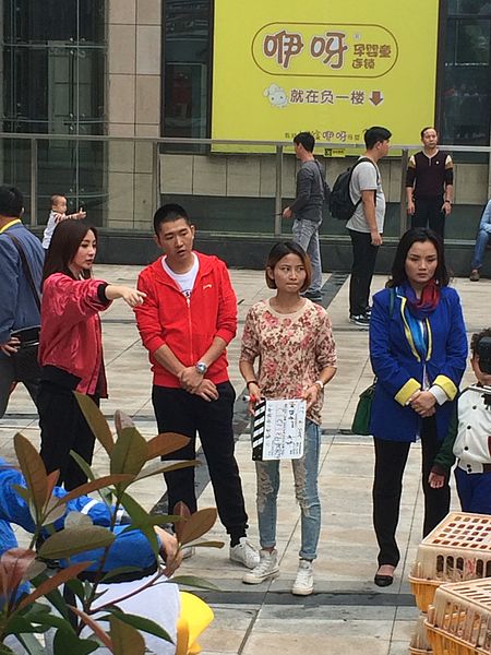 Liu (leftmost) and Peng Yu (second from left) were filming the comedy television series A First Forward in Changsha, Hunan.