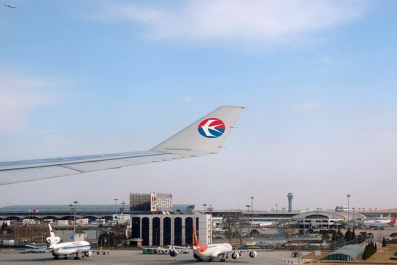 File:Airbus A330-343X, China Eastern Airlines JP6427409.jpg