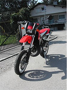 Aprilia MX 125.jpg