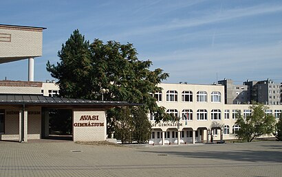 How to get to Avasi Gimnázium with public transit - About the place