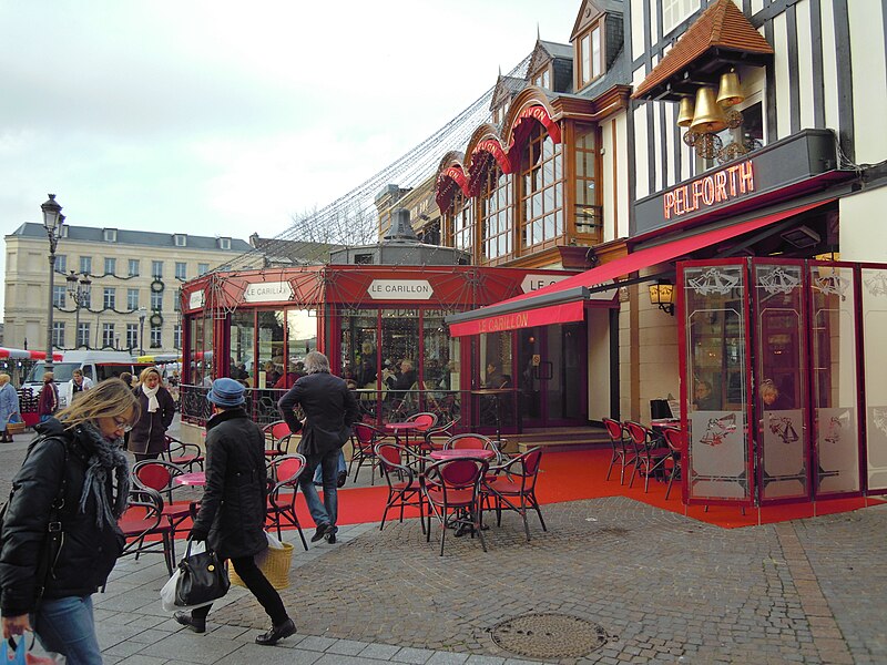 File:Bar Le Carillon St Quentin 08 Dec 2012.JPG