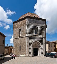 Battistero di San Giovanni, Volterra-8305.jpg