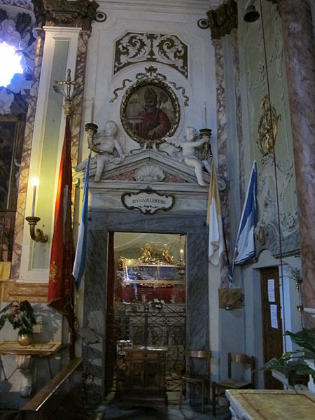 File:Bientina, Santa Maria Assunta, interno 04.JPG