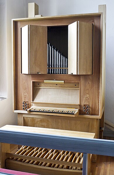 File:Bjursaas kyrka Choir organ.jpg