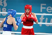 Deutsch: Boxen bei den Olympischen Jugendspielen 2018 Tag 12, 18. Oktober 2018 - Kampf um die Bronzemedaille im Fliegengewicht Mädchen – Heaven Destiny Garcia (USA, blau) schlägt Goryanana Stoeva (Bulgarien, rot) 5-0; Ringrichter ist Ishanguly Meretnyyazov (Turkmenistan). English: Boxing at the 2018 Summer Youth Olympics on 18 October 2018 – Girl's flyweight Bronze Medal Bout - Heaven Destiny Garcia (USA, blue) beats Goryanana Stoeva (Bulgaria, red) 5-0; Referee is Ishanguly Meretnyyazov (Turkmenistan). Español: Boxeo en los Juegos Olímpicos Juveniles de Verano de 2018 en 18 de octubre de 2018 - Combate a medalla de bronce de peso mosca para mujeres: Heaven Destiny Garcia (Estados Unidos, azul) le gana a Goryanana Stoeva (Bulgaria, roja) 5-0; El árbitro es Ishanguly Meretnyyazov (Turkmenistán).