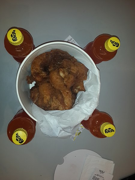 File:Bucket Chicken2.jpg