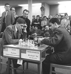 Bobby Fischer and Mikhail Tal at the Olympiad Bundesarchiv Bild 183-76052-0335, Schacholympiade, Tal (UdSSR) gegen Fischer (USA).jpg