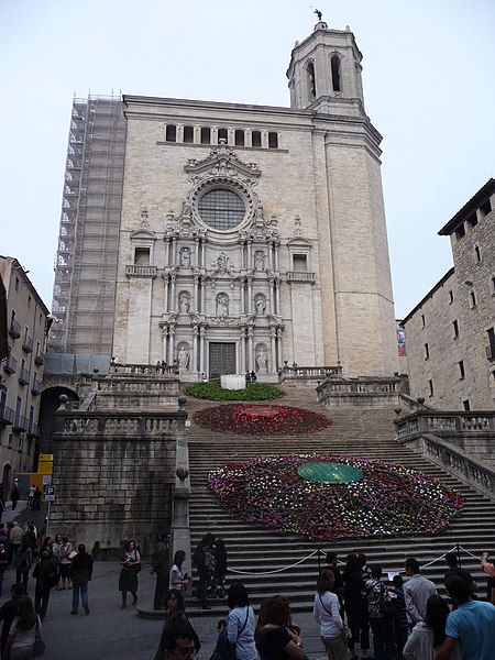File:Catedral de Girona - panoramio.jpg