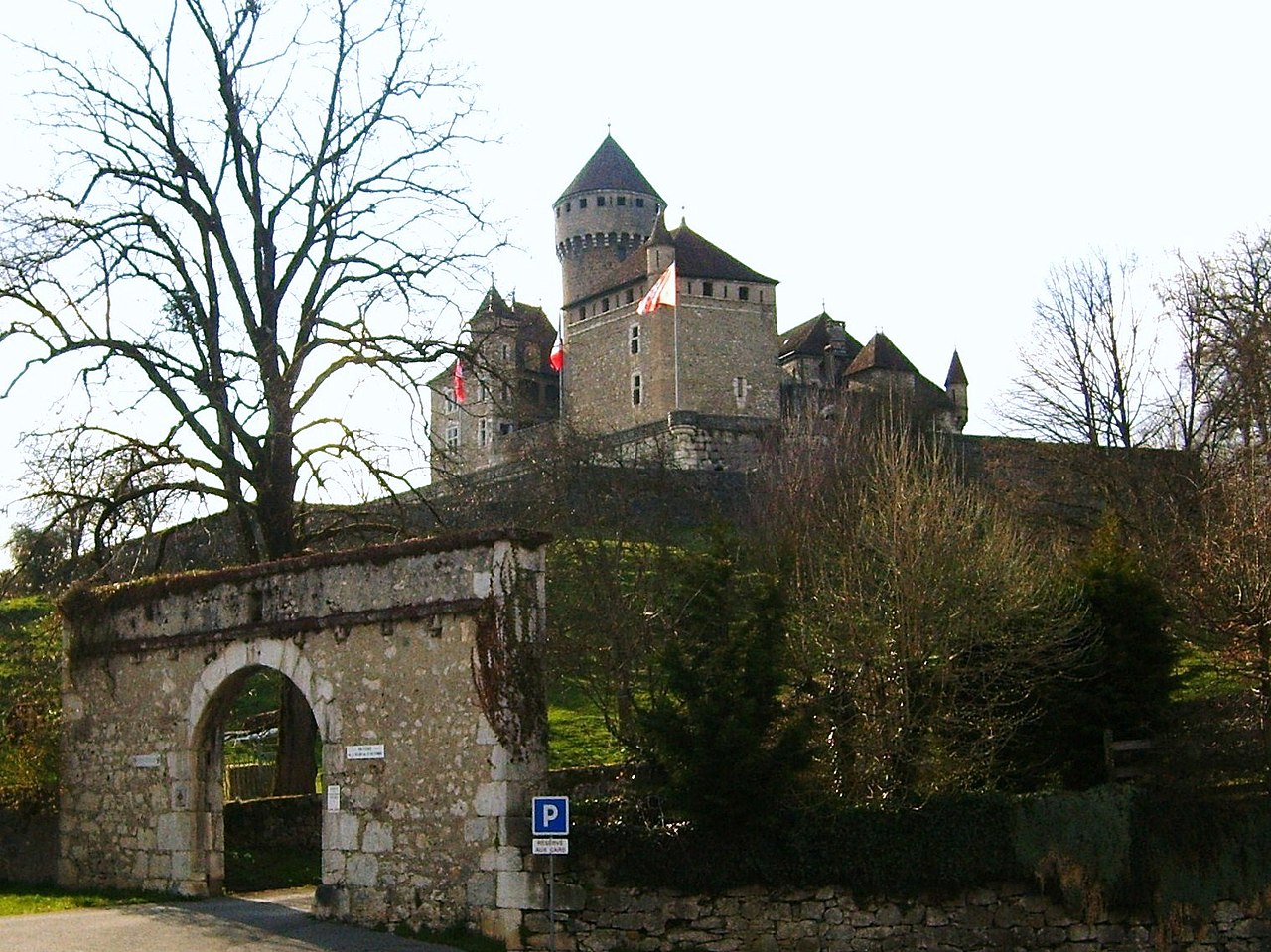 File:Gorges du Fier (Haute Savoie).JPG - Wikimedia Commons