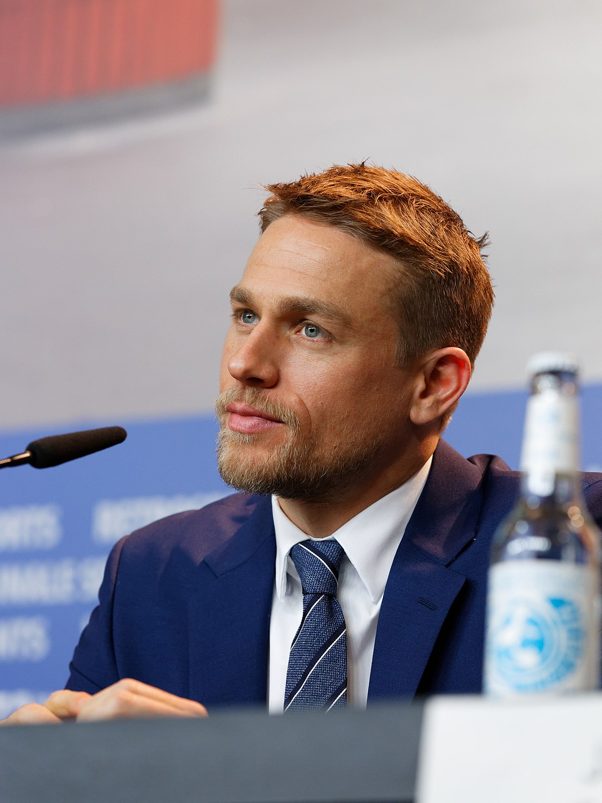 Charlie Hunnam Brasil