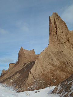 <span class="mw-page-title-main">Chimney Bluffs State Park</span> State park in New York, United States