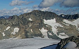 Cirque Peak (British Columbia)