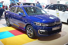 Citroën C-Elysée - prawy przód (MSP17).jpg