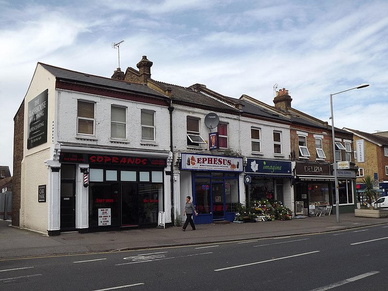 File:Coombe Road, New Malden - geograph.org.uk - 3092321.jpg