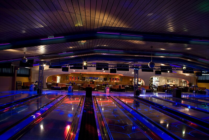 File:Cosmicbowling.jpg