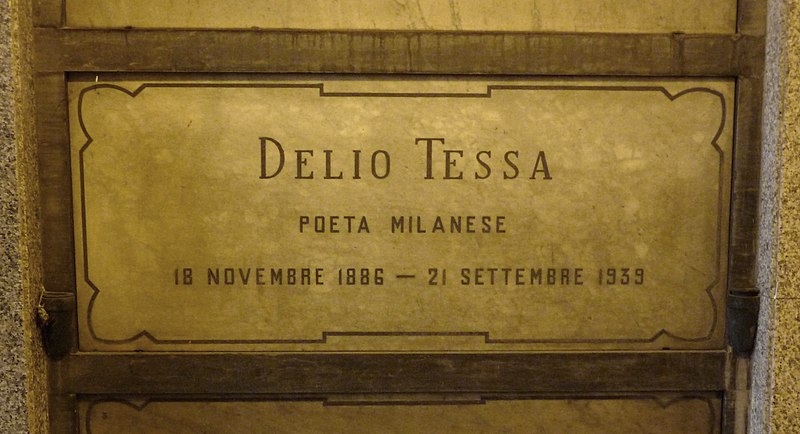 File:Delio Tessa grave Milan 2015.jpg