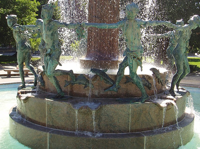 File:Depew Memorial Fountain - July 2008 19.jpg