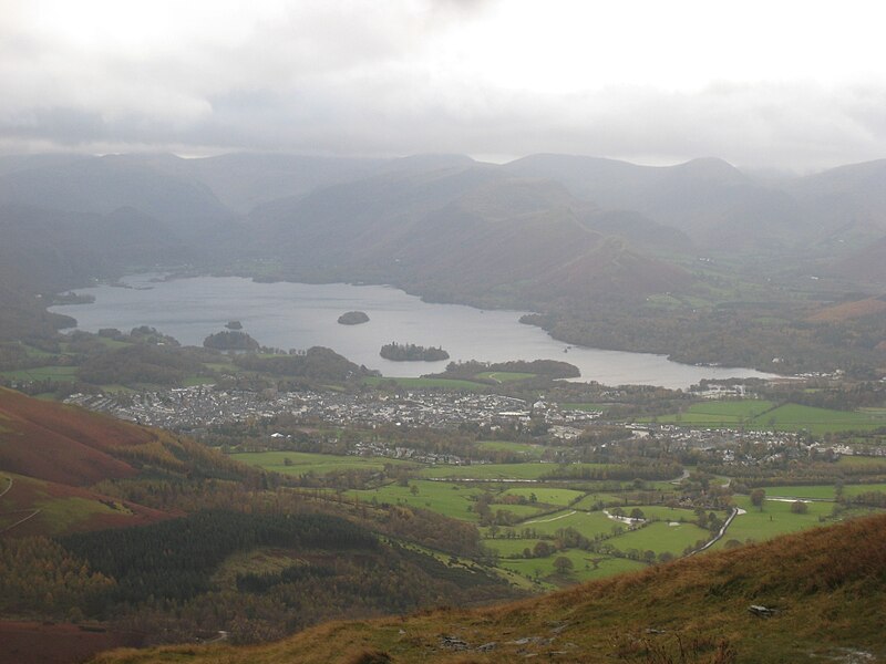 File:Derwent Water and Keswick seen from the path to Skiddaw - geograph.org.uk - 3035647.jpg