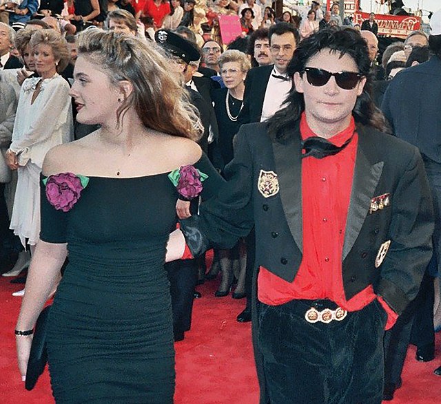 Barrymore and Corey Feldman at the 61st Academy Awards in 1989