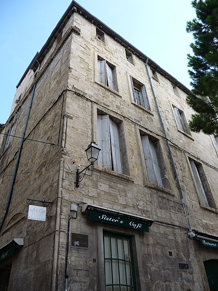 File:Edifici a la rue des Soeurs-Noires, 3 (Montpeller) - Façana - 3.jpg