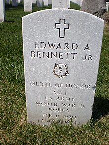 Edward A. Bennett Grabstein.JPG