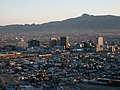 El Paso városközpontja, háttérben a mexikói Juárez