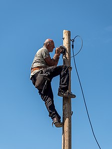 Elektriker bei der Arbeit 0809